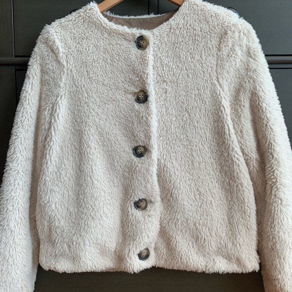 Women’s Vero Moda Amanda Short Faux Fur Teddy Jacket Size S Color oatmeal - Picture 4 of 8